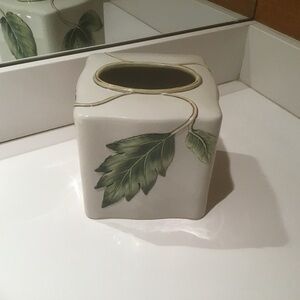 Fitz and Floyd Classics Manhattan Garden Collection Square Tissue Box Cover EUC